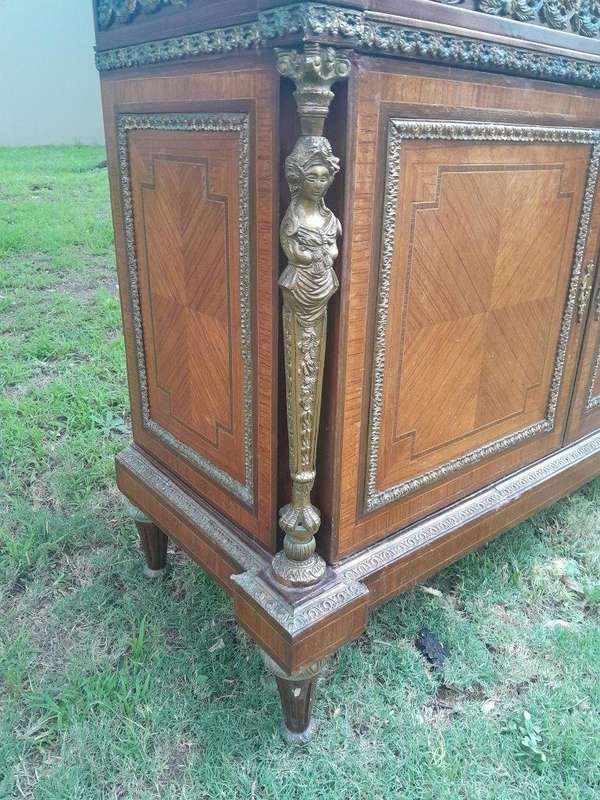A 20th Century French Style Mahogany & Walnut Server  /  Sideboard  /  Cabinet  /  Drinks Table w...