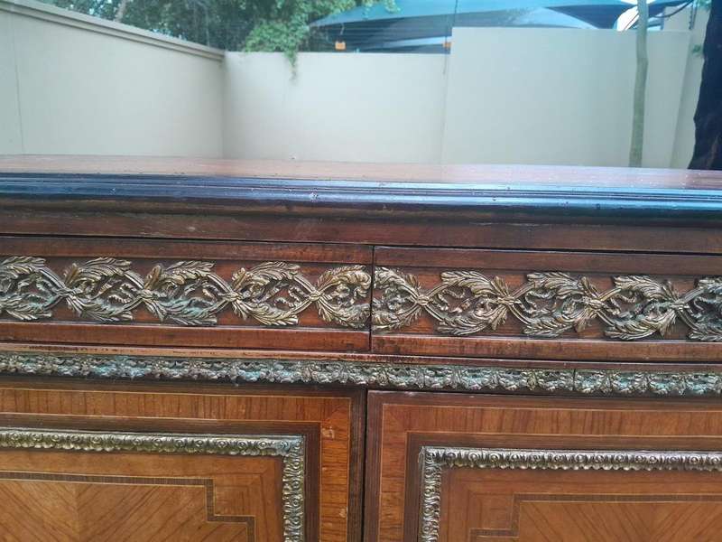 A 20th Century French Style Mahogany & Walnut Server  /  Sideboard  /  Cabinet  /  Drinks Table w...