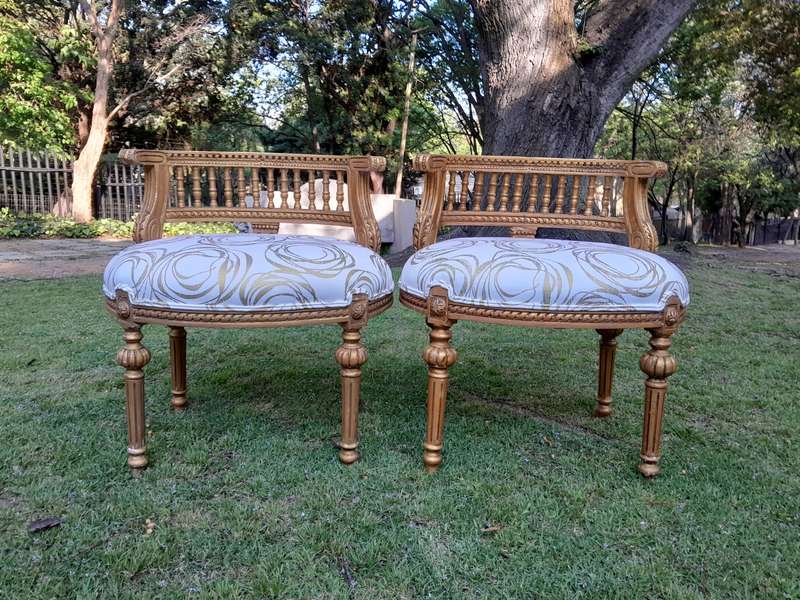 A Pair of French Louis XVI Style Curved Back Vanity Chairs / Accent Stools / Side Chairs / Stools...