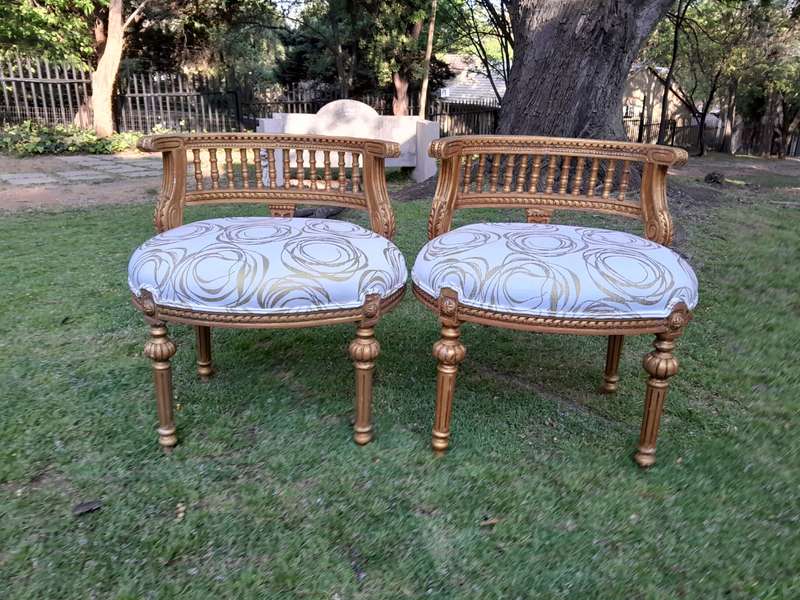 A Pair of French Louis XVI Style Curved Back Vanity Chairs / Accent Stools / Side Chairs / Stools...