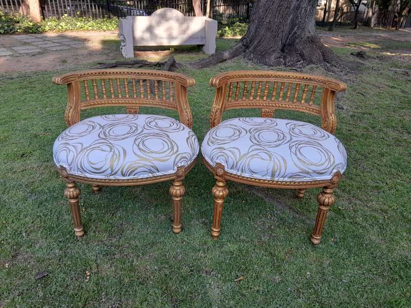 A Pair of French Louis XVI Style Curved Back Vanity Chairs / Accent Stools / Side Chairs / Stools...