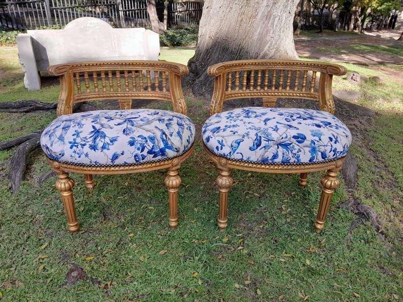 A Pair of French Louis XVI Style Curved Back Vanity Chairs / Accent Stools / Side Chairs / Stools...