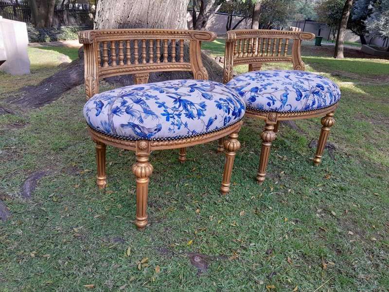 A Pair of French Louis XVI Style Curved Back Vanity Chairs / Accent Stools / Side Chairs / Stools...