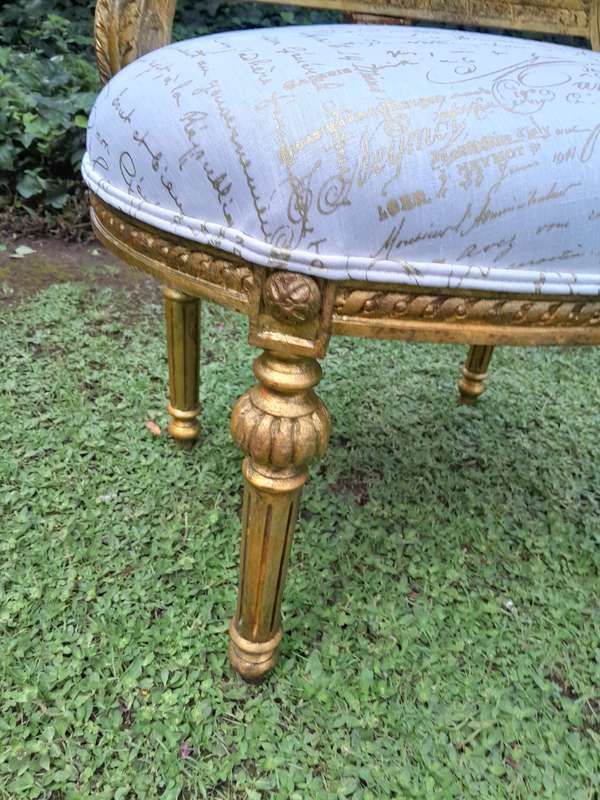 A Pair of French Louis XVI Style Curved Back Vanity Chairs / Accent Stools / Side Chairs / Stools...