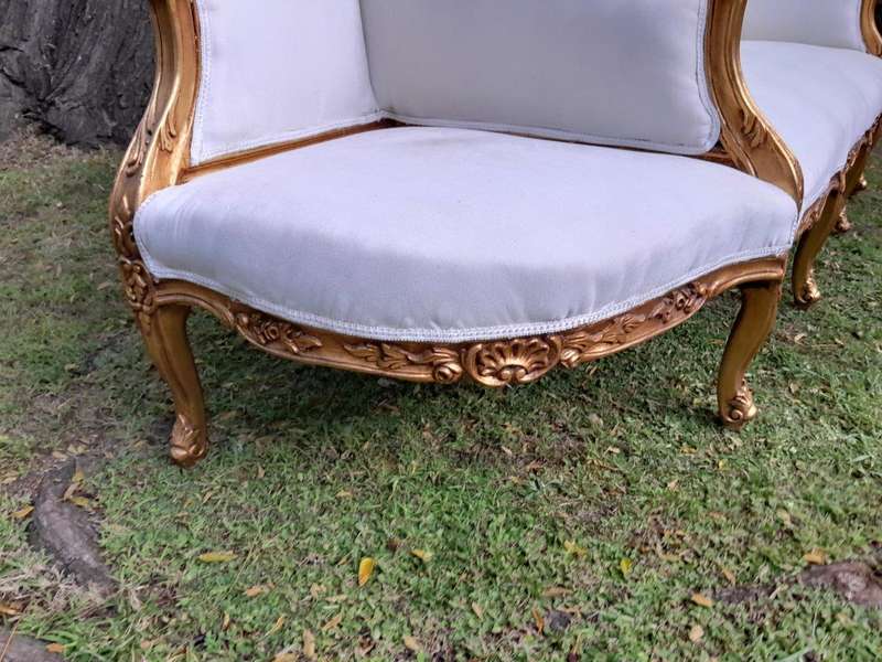 A 20th Century French Style Gilt Wood Large Conversation Settee