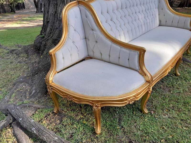 A 20th Century French Style Gilt Wood Large Conversation Settee