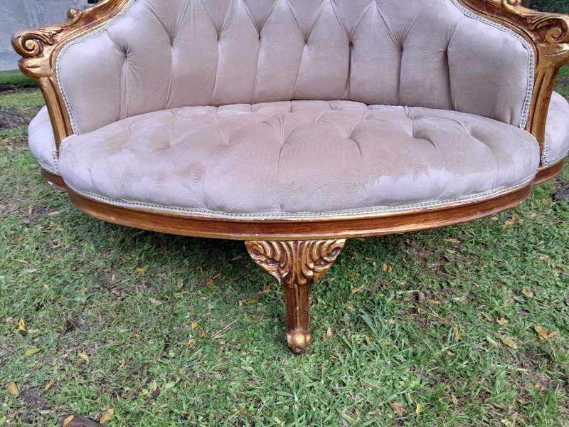 A 20th Century French Style Circular Gilt Wood Conversation Settee