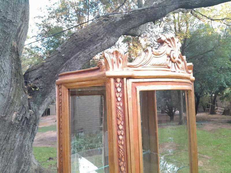 A Pair of 20th Century French Style Pair Carved & Gilded Display Cabinets  / Vitrines