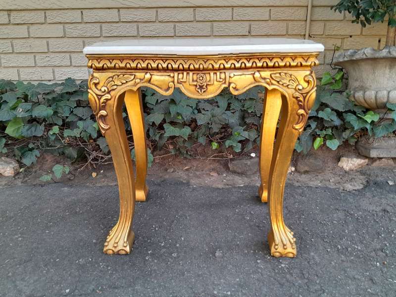 A Pair of 20th century French Style Giltwood Side Tables with Cream Galala Marble Tops