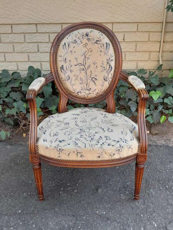 A Pair Of 19thc French Walnut Armchairs