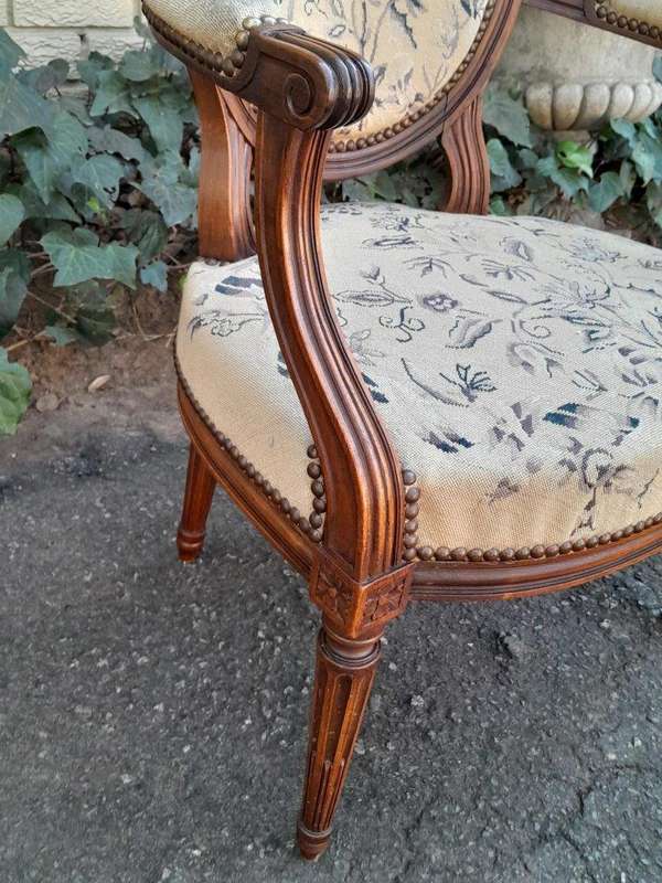 A Pair Of 19thc French Walnut Armchairs