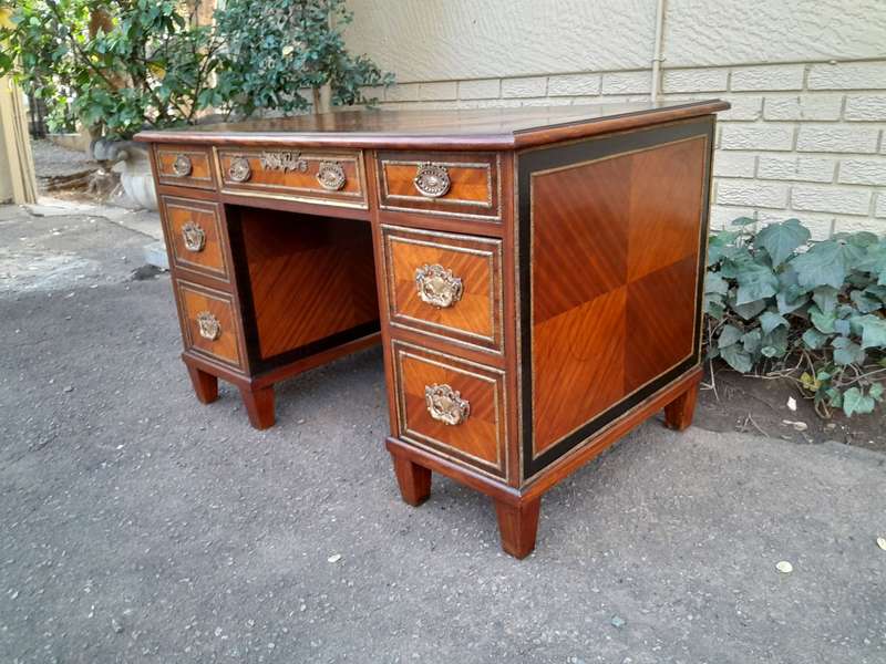 An Early 20th Century French Walnut And Gilt Mounted Desk