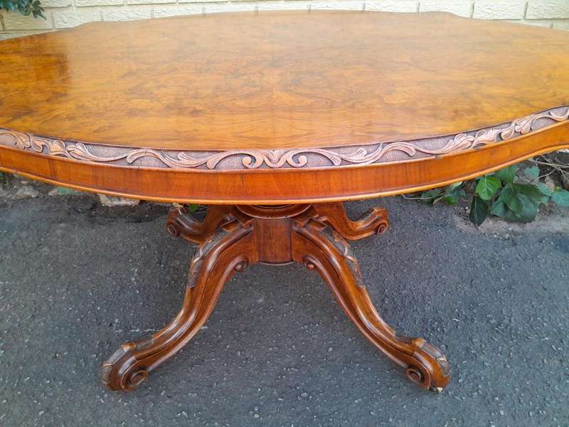 A 19th Century Victorian Walnut And Burr-Walnut Centre / Entrance / Dining / Breakfast Table On C...