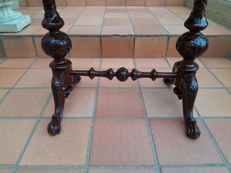 A Late 19th / Early 20th Century Victorian Burr Walnut Chess / Games Table ND