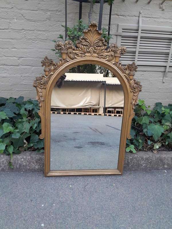 A 20th Century French Style Giltwood Mirror