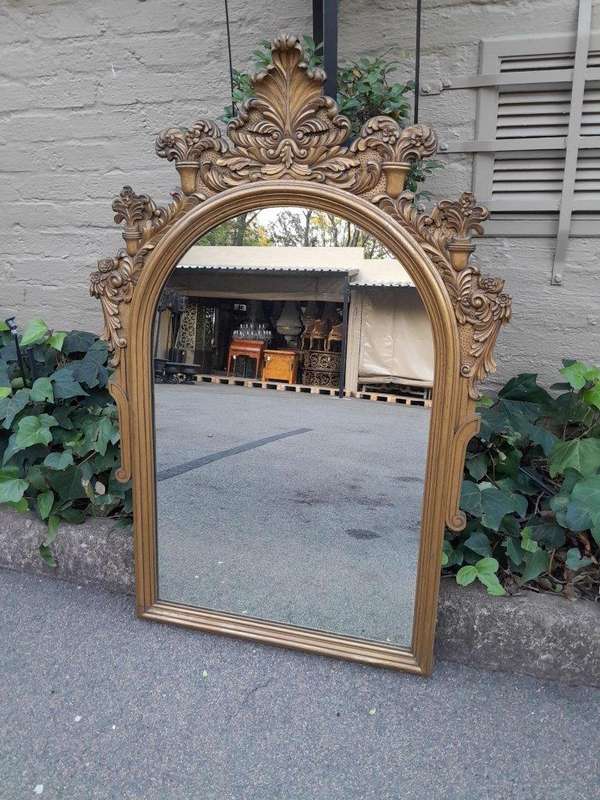 A 20th Century French Style Giltwood Mirror