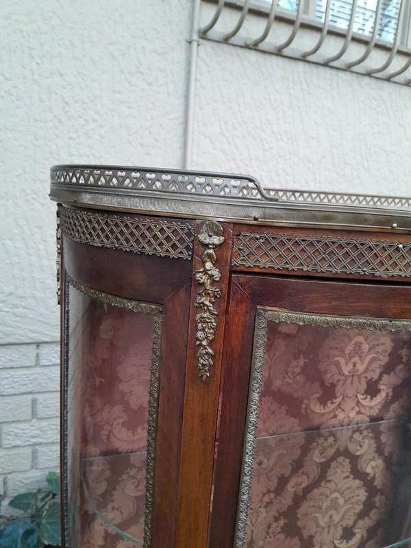 A 20th Century French Style Vitrine / Display Demi Lune Cabinet With Brass Gallery And Fittings