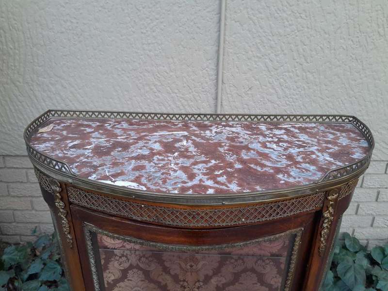 A 20th Century French Style Vitrine / Display Demi Lune Cabinet With Brass Gallery And Fittings