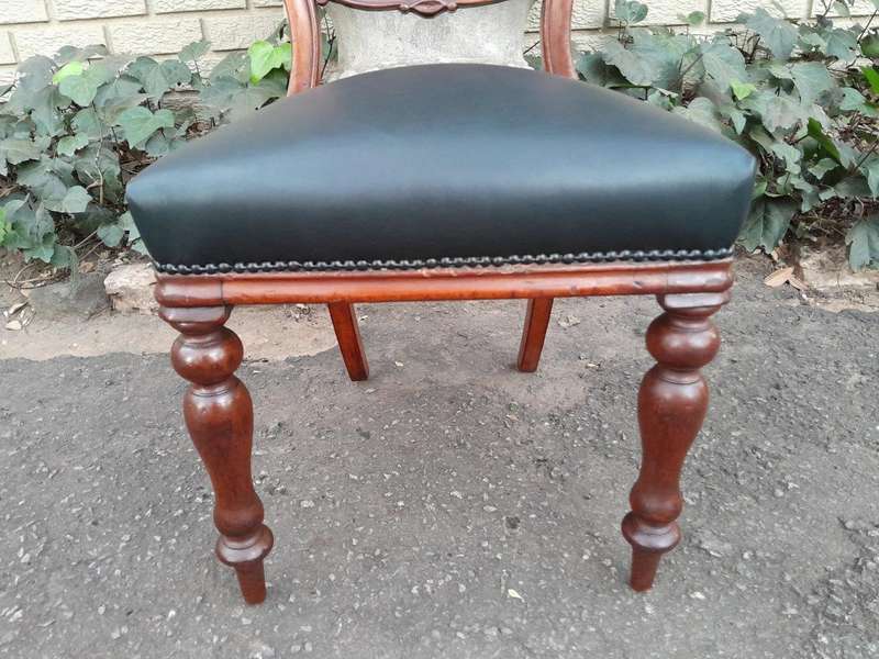 An Antique Set Of Six Victorian Carved Walnut Dining Chairs Upholstered In Leather