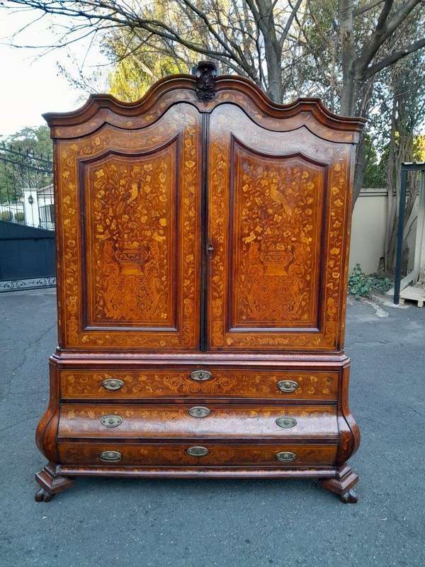 An Antique 18th Century Dutch Marquetry Armoire / Cabinet / Bombe