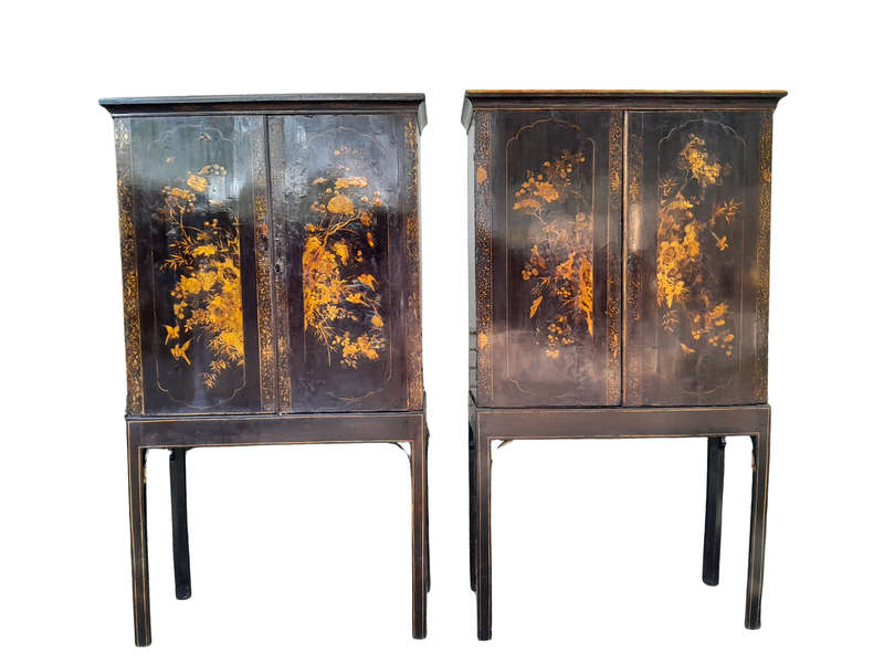 An 18th  / 19th Century Pair of English Chinoiserie Cabinets on Stands