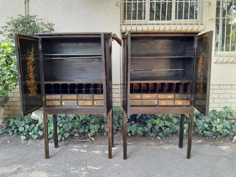 An 18th  / 19th Century Pair of English Chinoiserie Cabinets on Stands