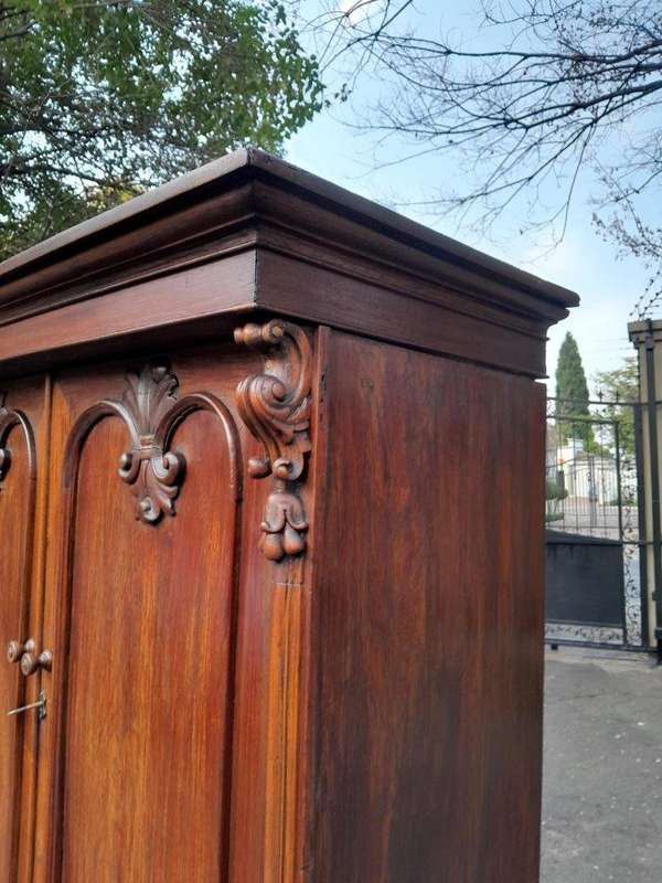 A 19TH Century Antique Victorian Mahogany Linen Press With Drawers and Shelves