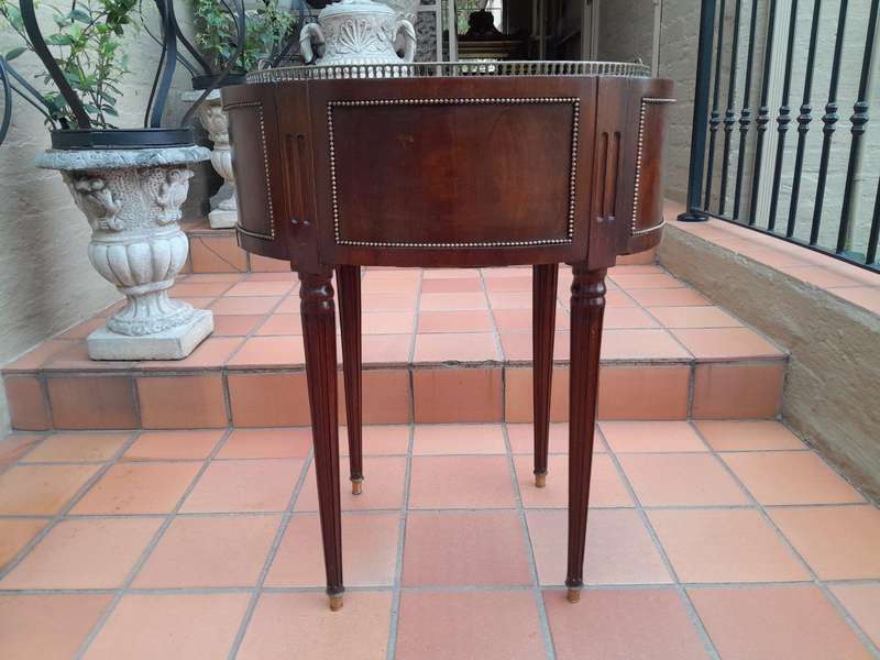 A 20th Century French Mahogany and Gilt Cellarette / wine cooler with Metal Waterproof Inner