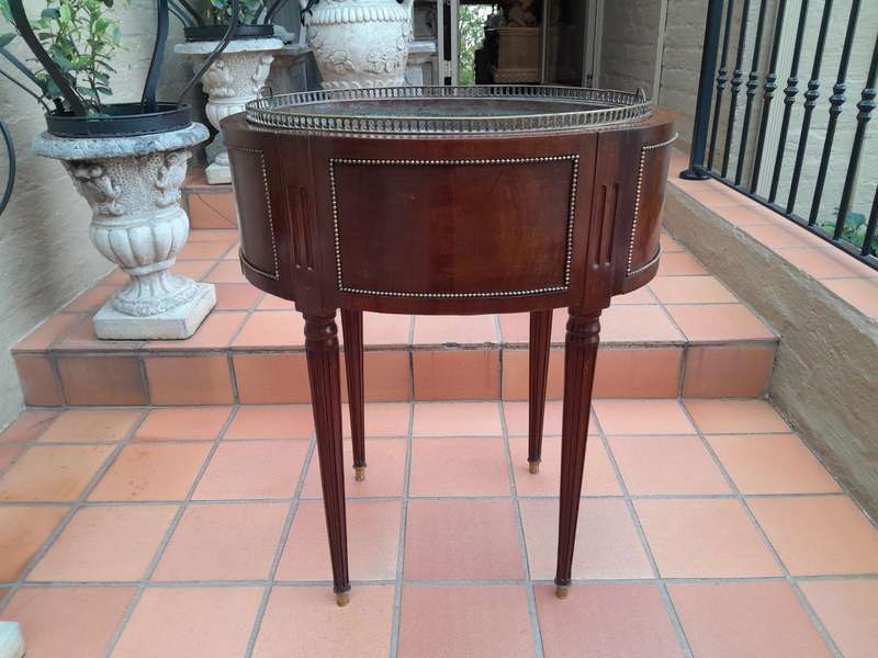 A 20th Century French Mahogany and Gilt Cellarette / wine cooler with Metal Waterproof Inner