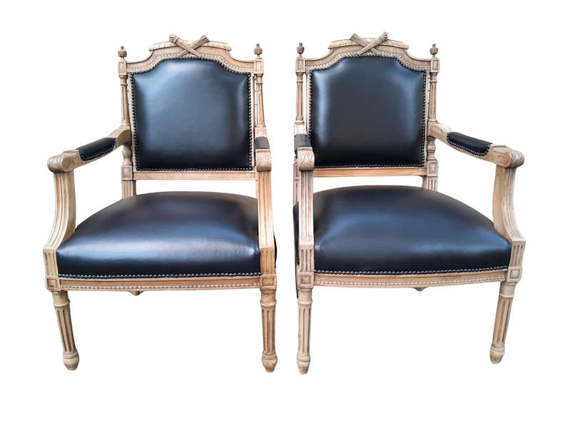 A 20th Century Pair of Carved Walnut Tapestry Chairs