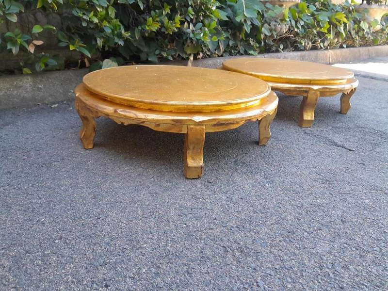 A Hand Gilded Pair Of Carved Wooden Foot Stools / Tuffets Upholstered In Deep Buttoned Leather 