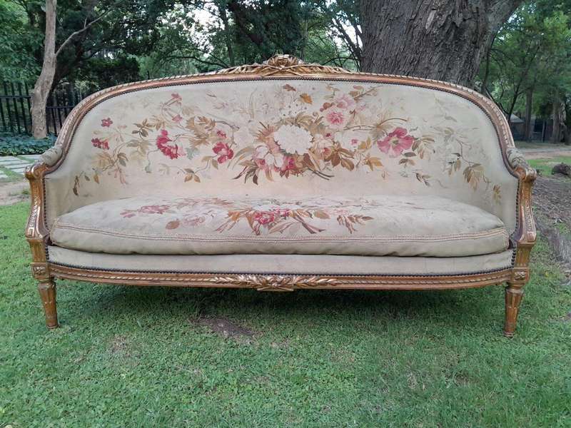A 20th Century French Giltwood Five Piece Set Comprising A Settee / Canape and Four Armchairs