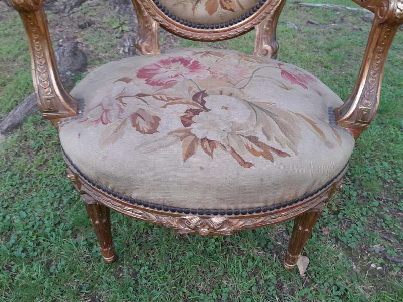 A 20th Century French Giltwood Five Piece Set Comprising A Settee / Canape and Four Armchairs