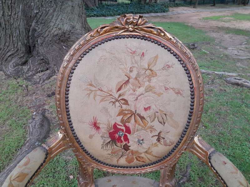 A 20th Century French Giltwood Five Piece Set Comprising A Settee / Canape and Four Armchairs