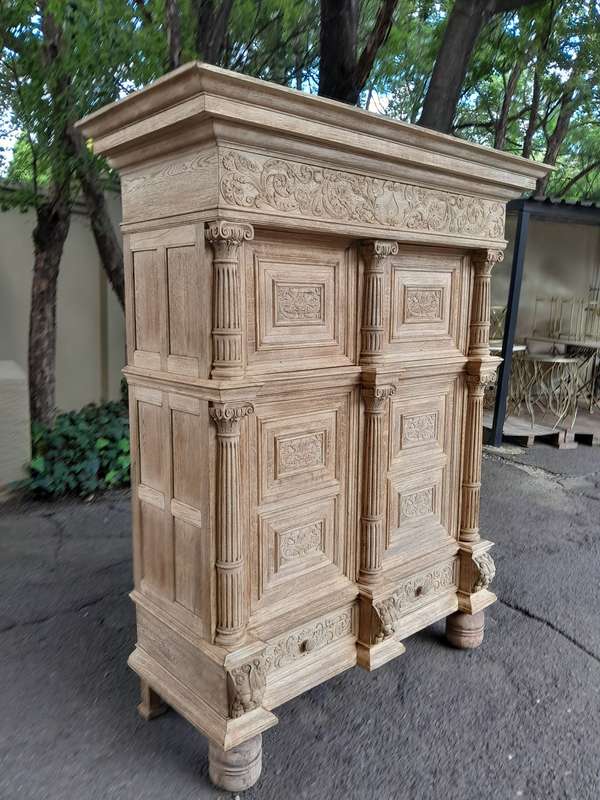 An Antique 18th Century Flemish Heavily Carved Oak Cabinet / Cupboard / Kussenkast in a Contempor...