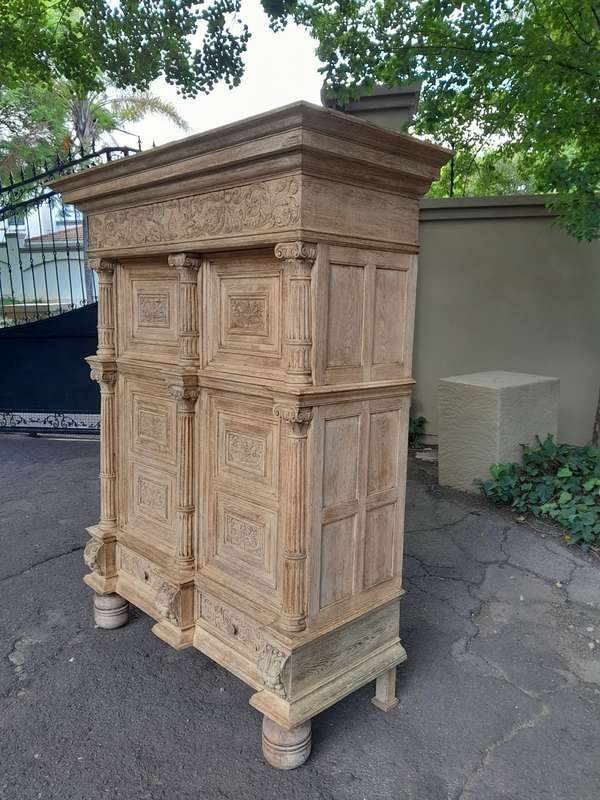 An Antique 18th Century Flemish Heavily Carved Oak Cabinet / Cupboard / Kussenkast in a Contempor...