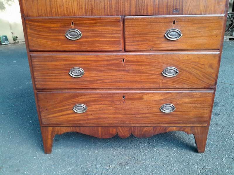 An Early 20th Century Circa 1920 Georgian Styled Flamme Mahogany Inlaid  Linen Press with Shelves