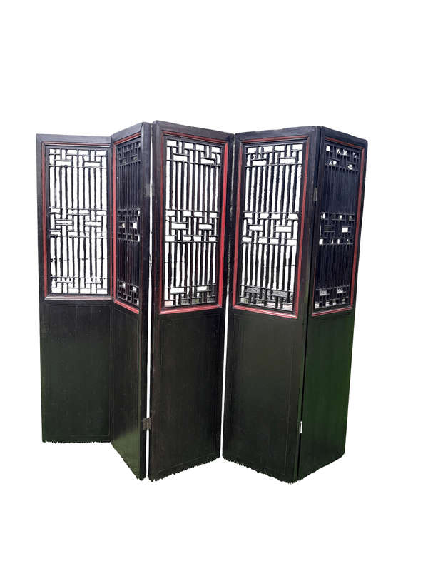 An Antique Chinese Qing Dynasty Elmwood Screen