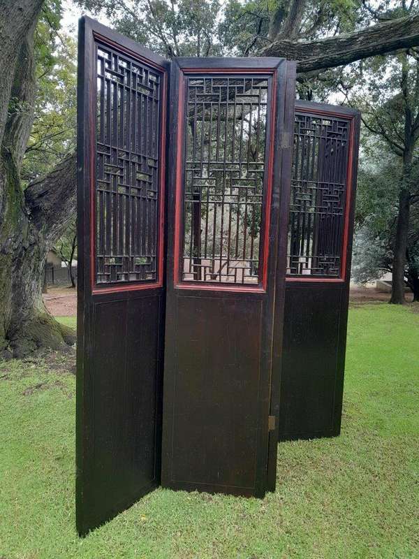 An Antique Chinese Qing Dynasty Elmwood Screen