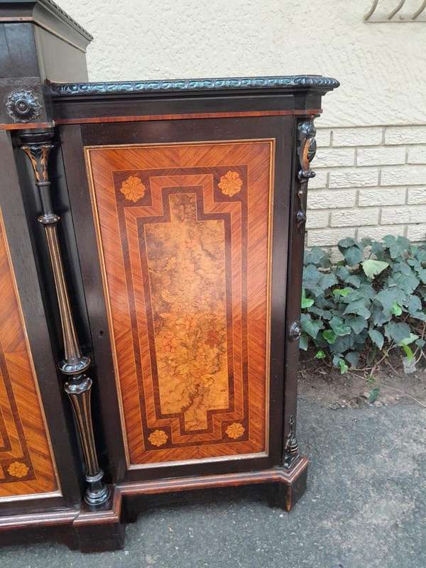 An Antique Victorian Walnut Ebonised with Marquetry and Gilt Edges with Lock and Key