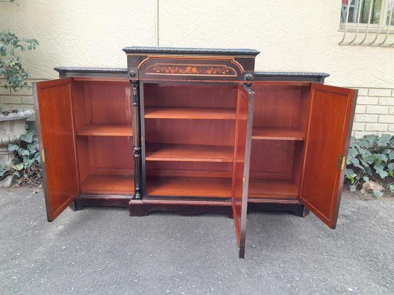 An Antique Victorian Walnut Ebonised with Marquetry and Gilt Edges with Lock and Key