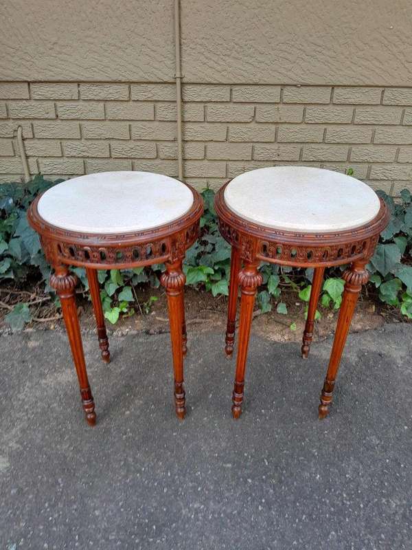 A 20th Century Pair of French Louis XVI Style Walnut and Marble Topped Side Table