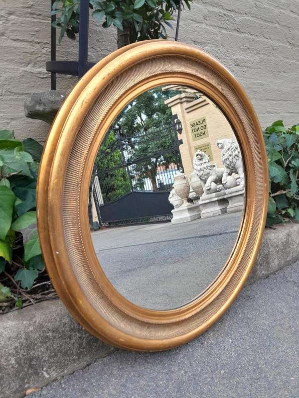 A 20th Century Gilt Painted Circular Mirror ND