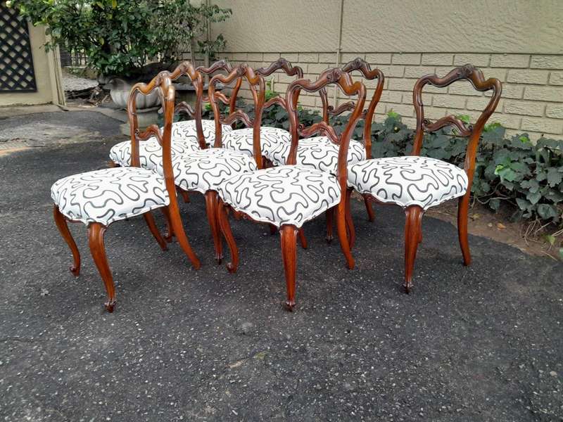 An Antique Victorian Circa 1880s Exceptional Set Of Eight  Carved  Walnut Dining Chairs Upholst...