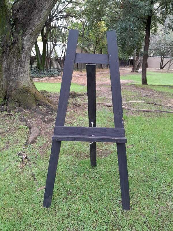 A 20th Century Set Of 3 Painted Wooden Display Easels