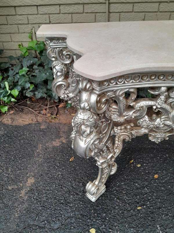 A 20th Century Ornately Carved Gilt Console / Drinks Table With Cream Marble Top