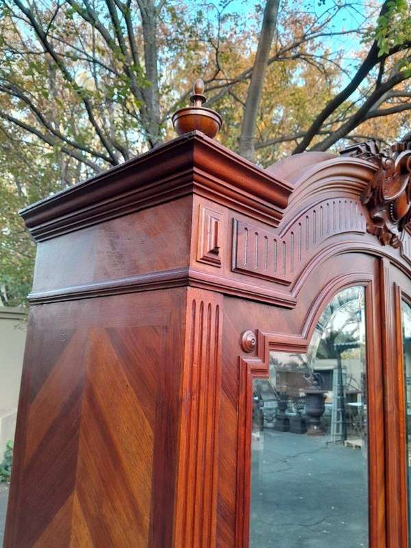 A 19th Century French Oak Armoire / Cupboard With Bevelled Mirror Doors