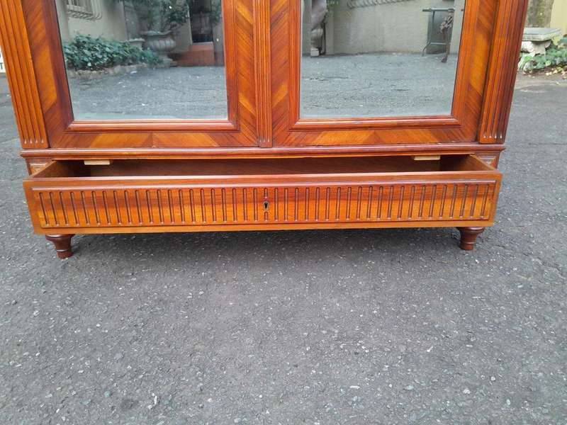 A 19th Century French Oak Armoire / Cupboard With Bevelled Mirror Doors