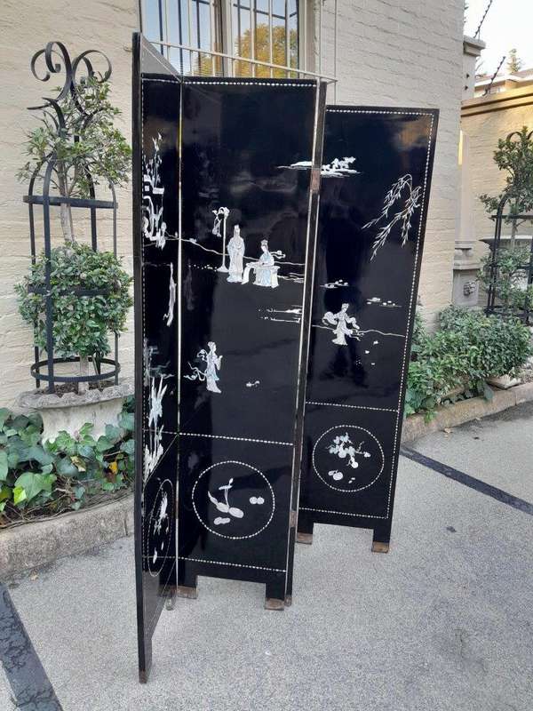 An Early 20th Century Chinese Floor Or Wall Screen With Inlaid Mother Of Pearl Figures On One Sid...