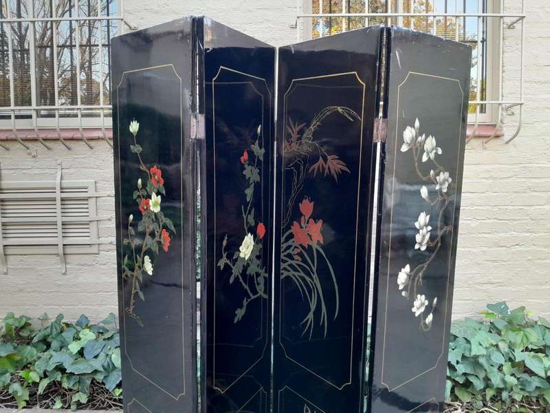 An Early 20th Century Chinese Floor Or Wall Screen With Inlaid Mother Of Pearl Figures On One Sid...
